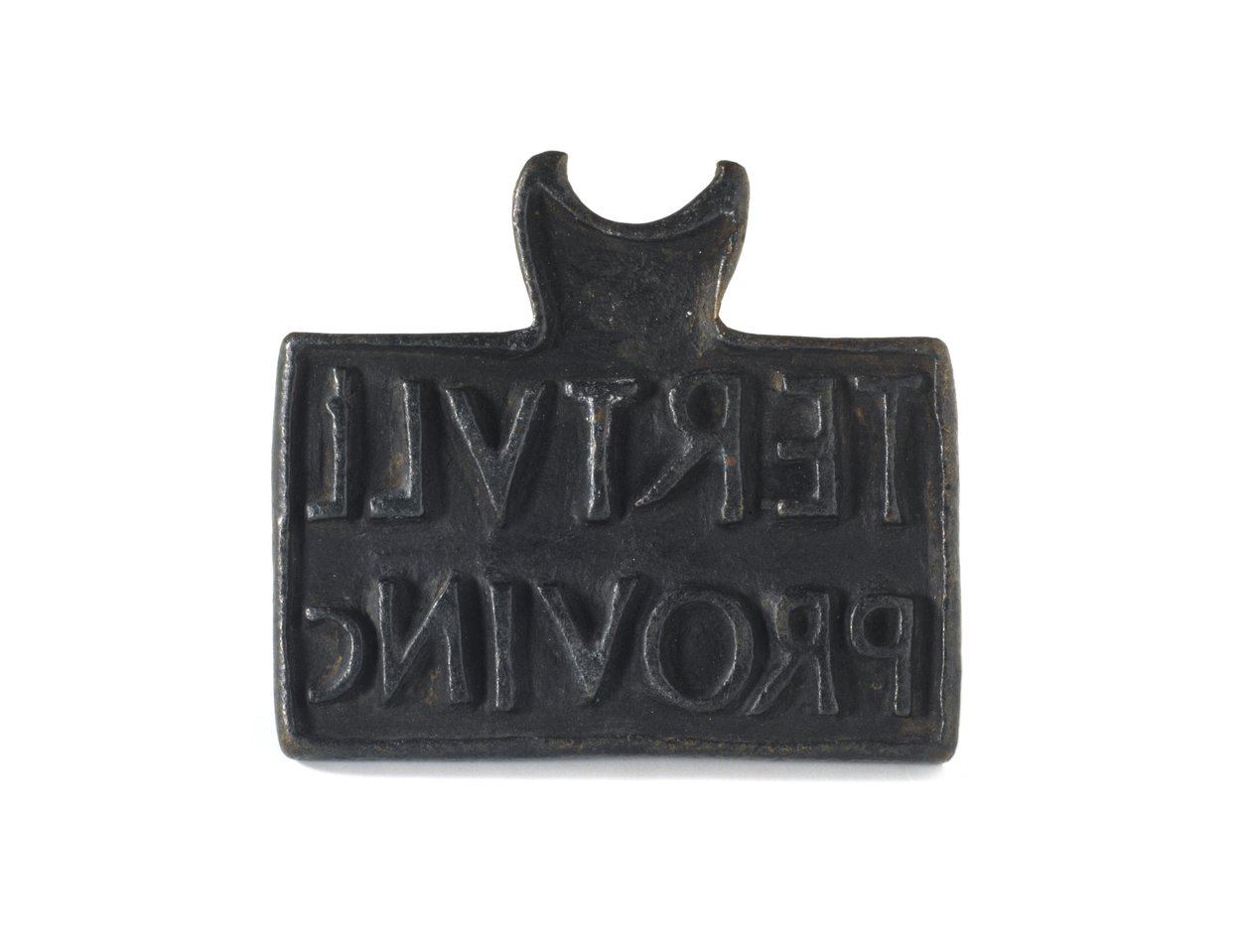 Romeinse stempel gebruikt voor het stempelen van producten of eigendommen, uit Cramond, Midlothian, 140-211 na Christus door Roman Roman