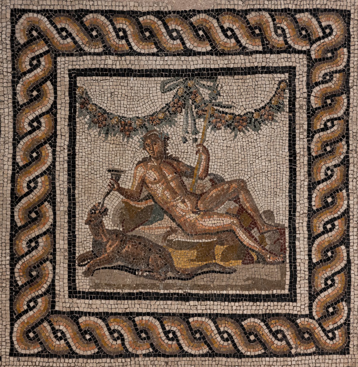Het huis van Dionysus, een van de Romeinse domus van Ortaglia: detail van de mozaïekvloer die Dionysus en de panter voorstelt (detail) door Roman Roman