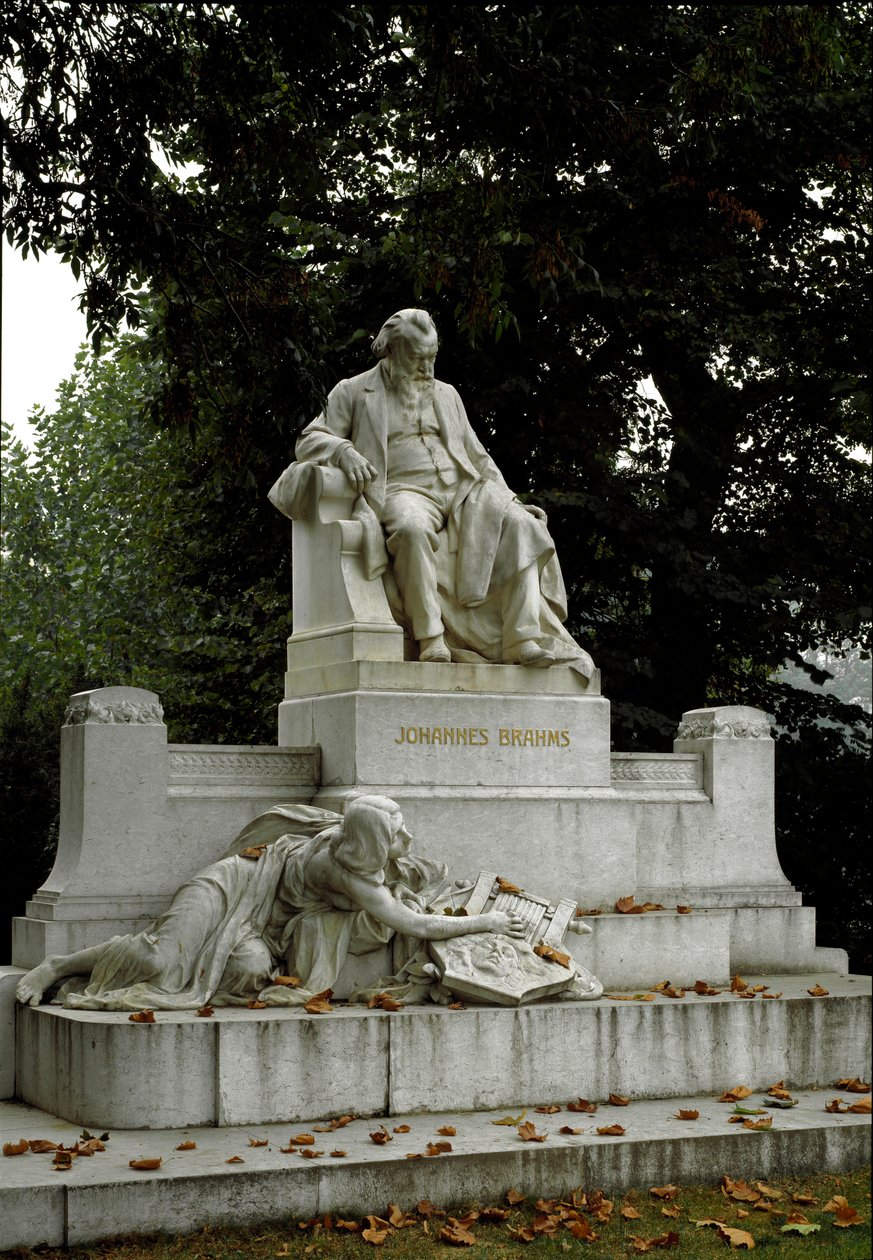 Monument ter ere van de Duitse componist Johannes Brahms (1833-1897) gemaakt door Rudolf von Weyr (1847-1914). Ressel Park, Wenen, Oostenrijk door Rudolf von Weyr