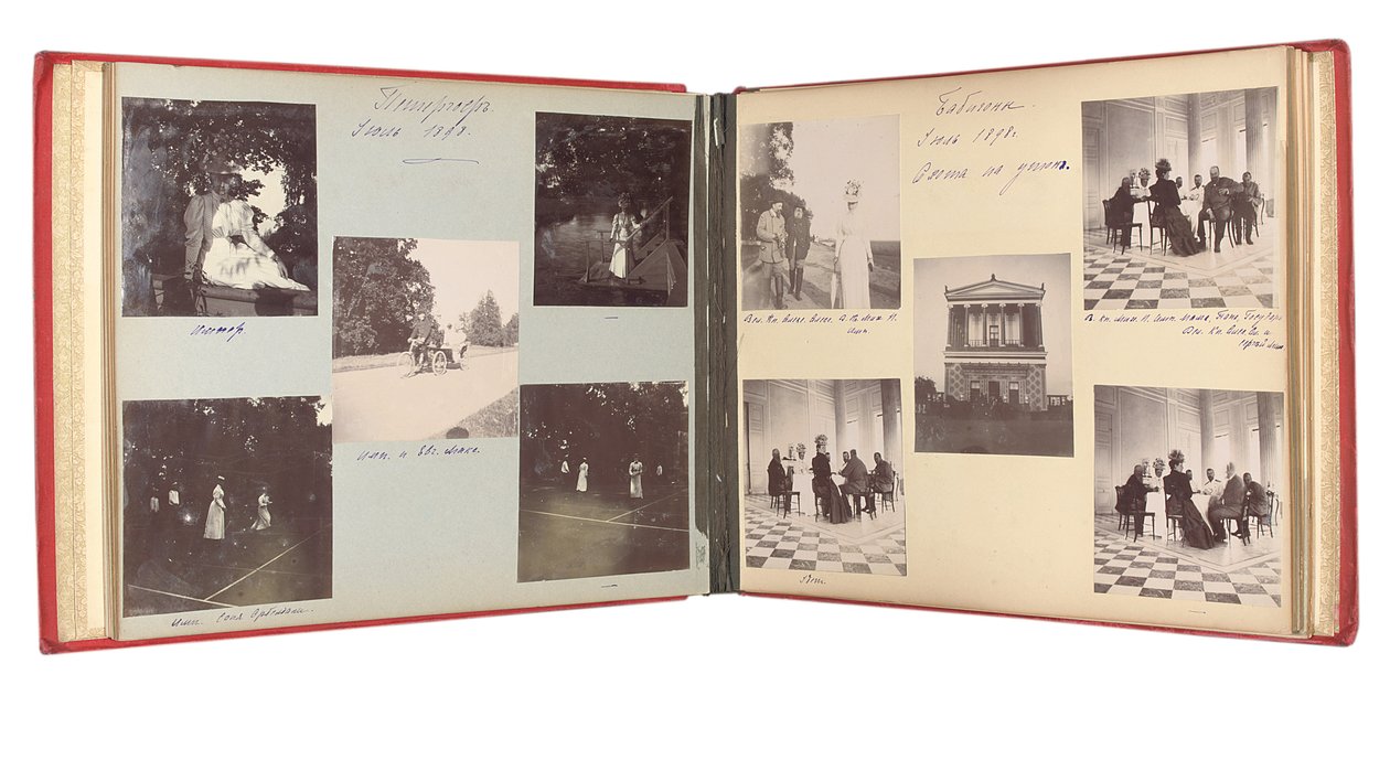 De Russische Keizerlijke Familie, pagina uit een album met foto