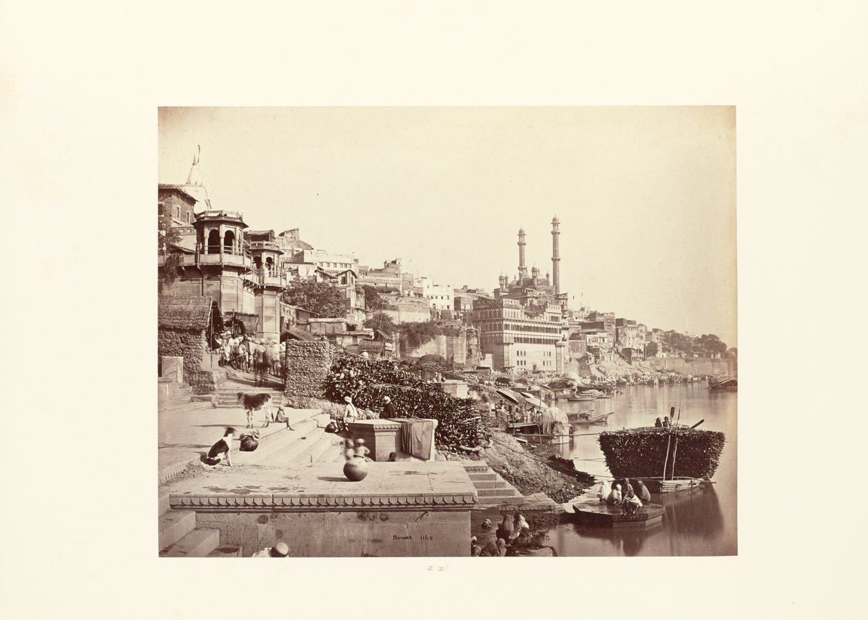 Benares; De Grote Moskee van Arungzebe, en aangrenzende Ghats door Samuel Bourne