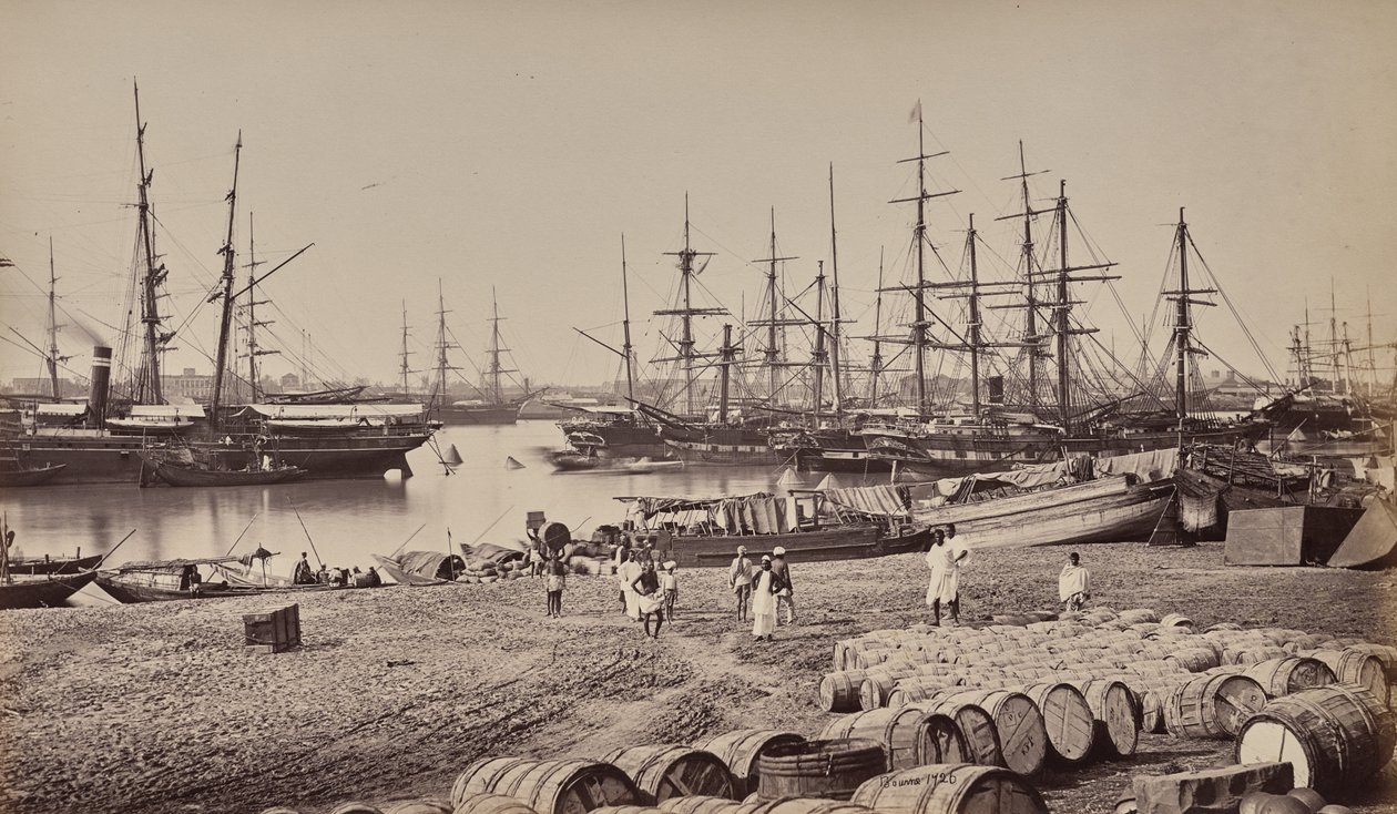 Calcutta. Aanlegplaats bij het douanekantoor. Schepen op de rivier de Hugli door Samuel Bourne