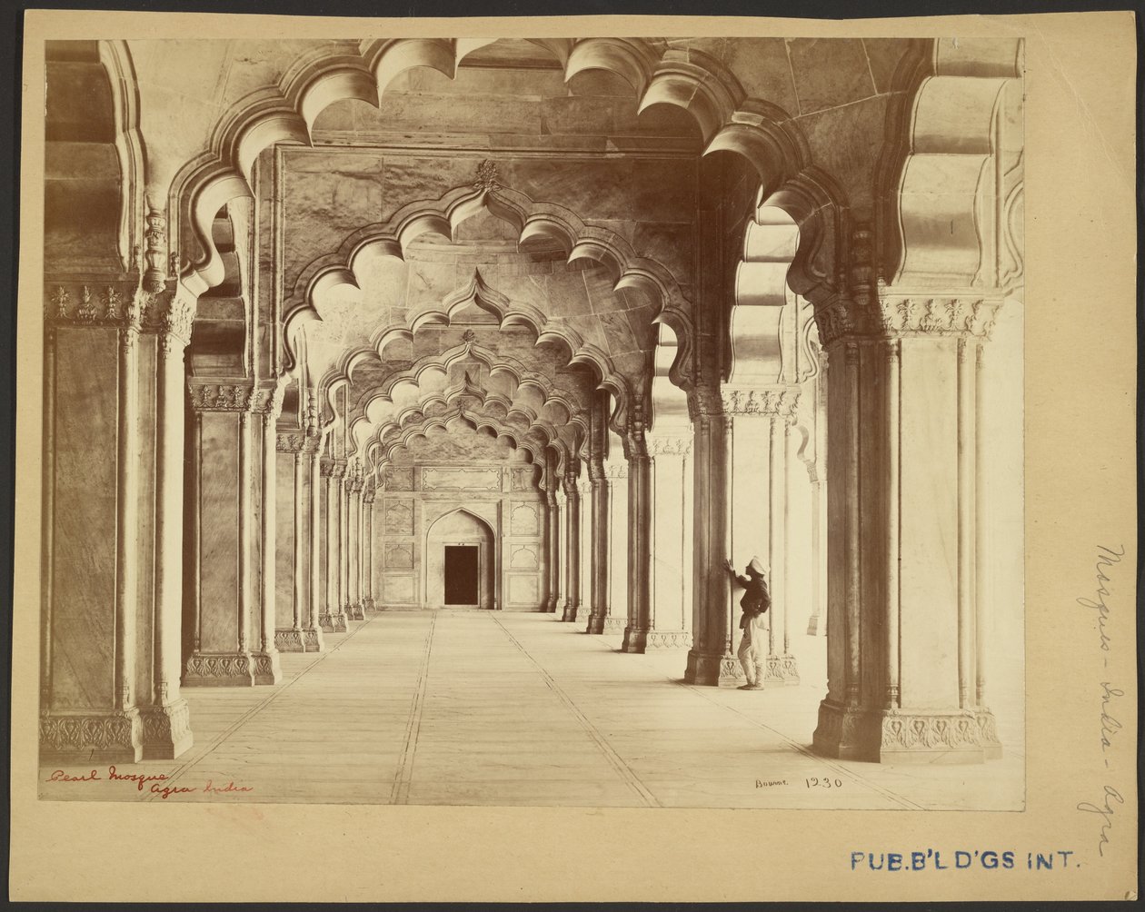 Parelmoskee, Agra, India door Samuel Bourne
