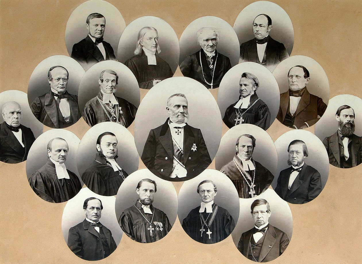 Groep portretten van de vertegenwoordigers van de katholieke kerk in Moskou, 1860s door Scherer Nabholz and Co