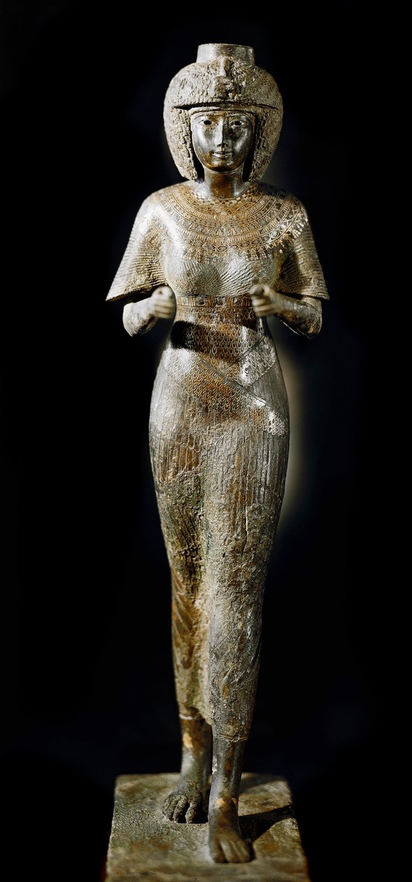Egyptische oudheid: bronzen standbeeld van koningin Karomama, vrouw van Farao Takelot II. 21e dynastie. Parijs, Louvre Museum door School Egyptian