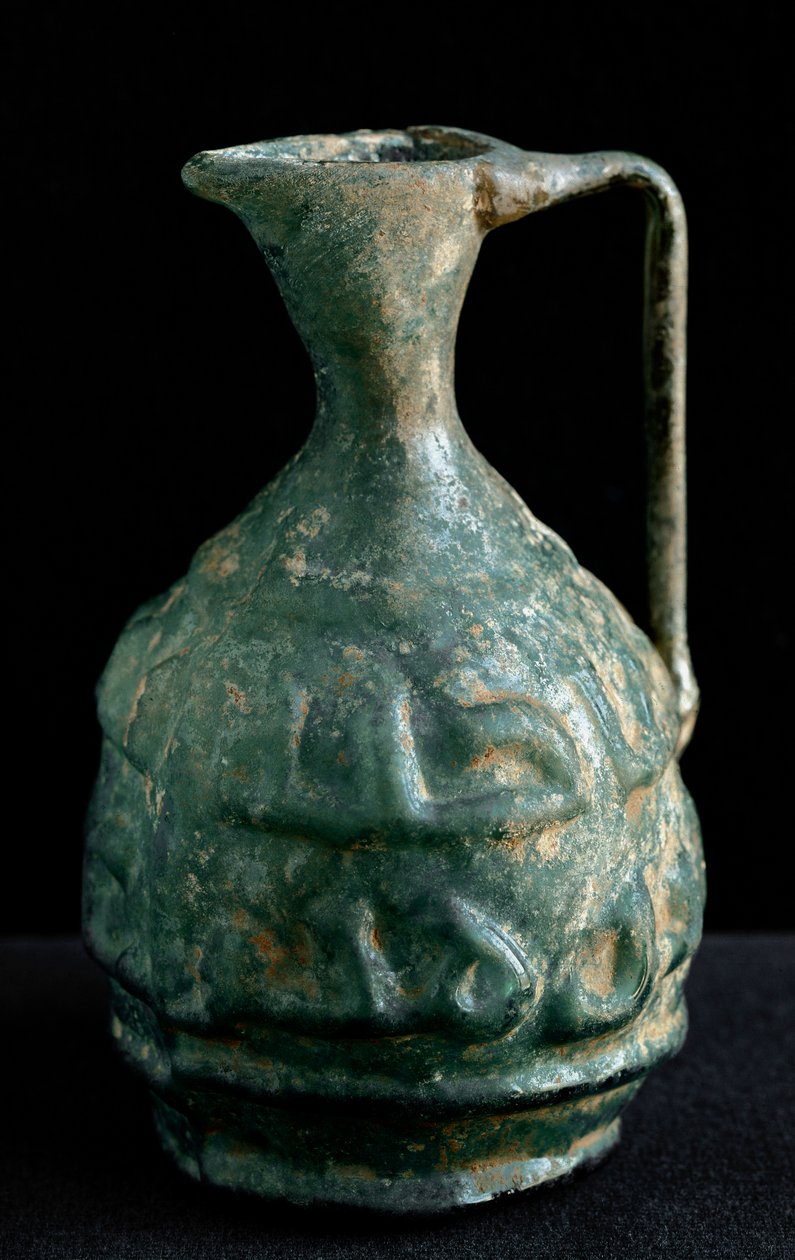 Kleine glazen amphora met inscripties. 9e-10e eeuw Uit Irak. Dim. 8,9 ...