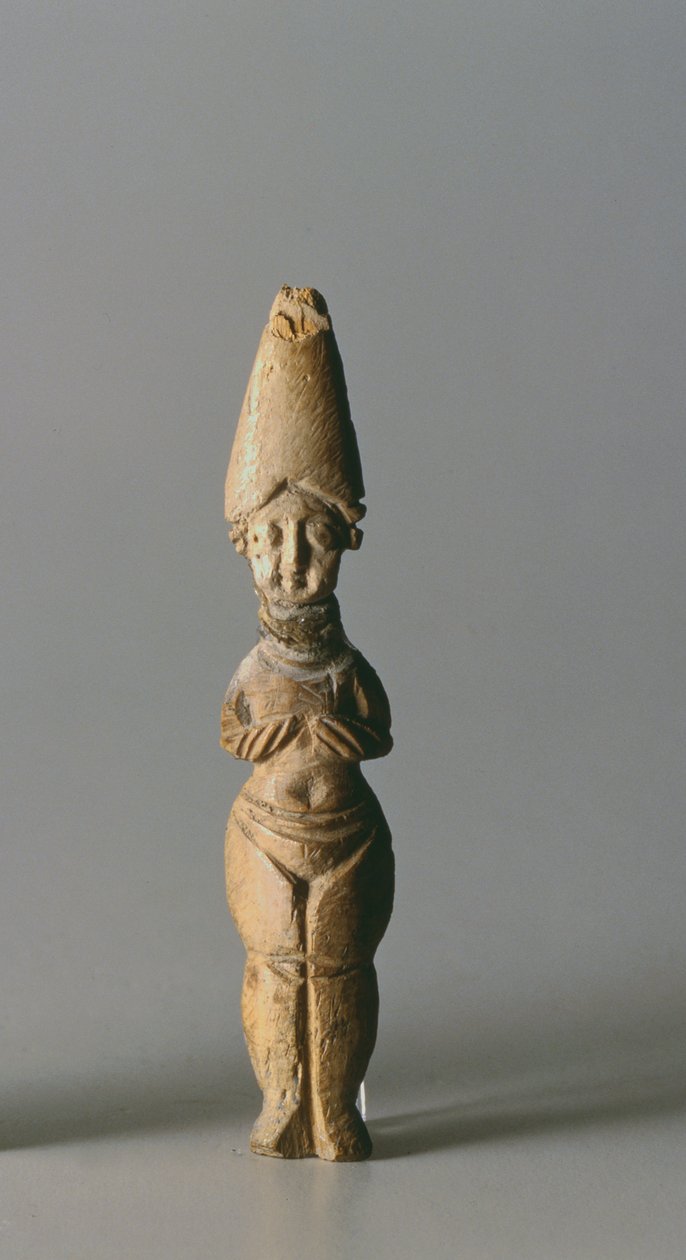 Beeldje met een hoge hoed, uit Susa, Iran, 4e-6e eeuw n.Chr. door School Sasanian
