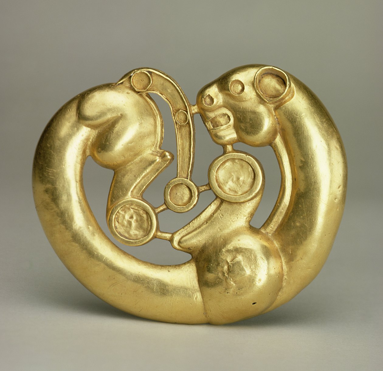 Pectorale Plaque, uit de Siberische Collectie van Peter I, uit Altai, 7e-6e eeuw v.Chr. (goud) door Scythian