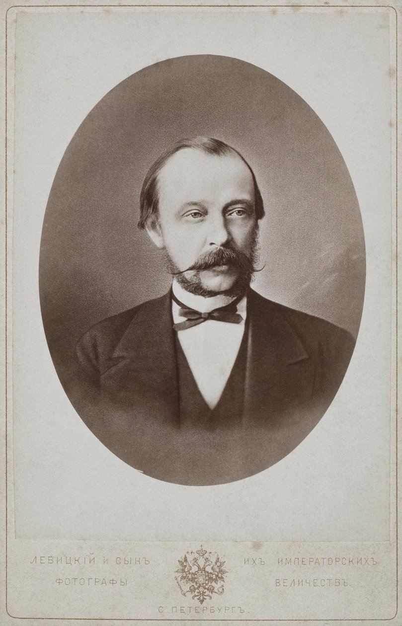 Portret van Graaf Dmitry Andreyevich Tolstoy 1823-1889, 1887 door Sergei Lvovich Levitsky