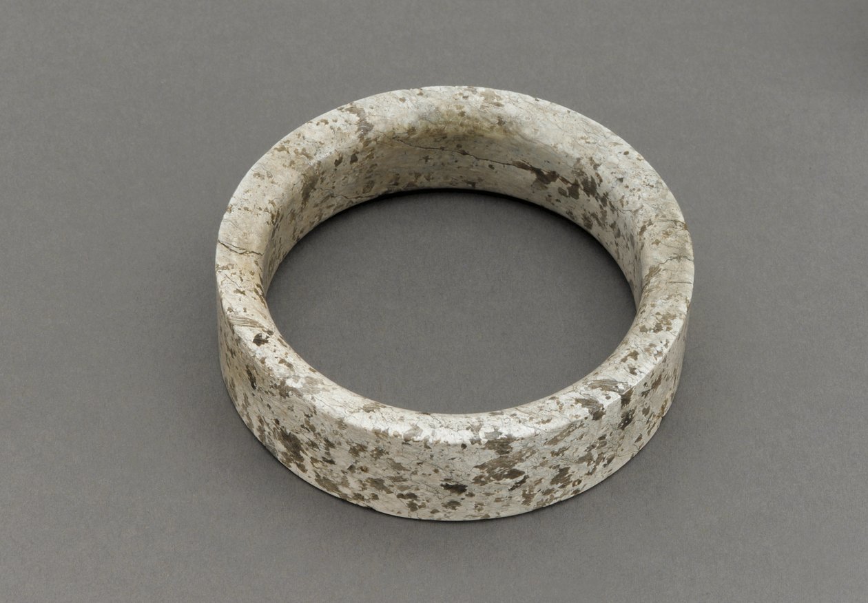 Armband door Shang Dynasty Chinese School