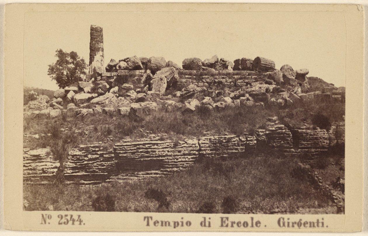 Tempel van Hercules. Girgenti. door Sommer and Behles