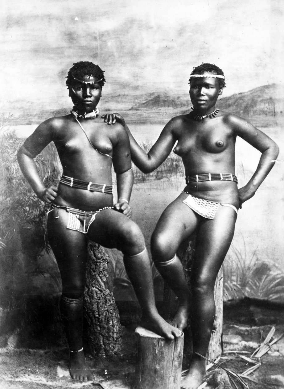 Zulu Zusters, ca. 1895 door South African Photographer