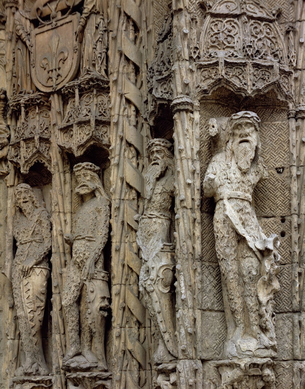 Sculpturaal detail van de linker deurpost van de ingangsfacade, gebouwd 1488-96 door Spanish School