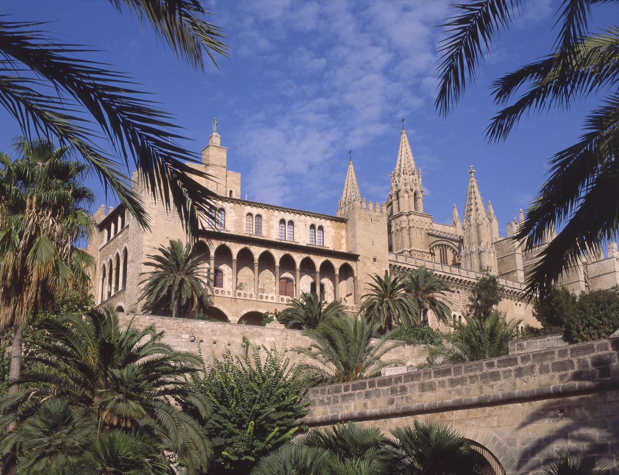 Zicht op het Almudaina-paleis, Palma de Mallorca door Spanish School