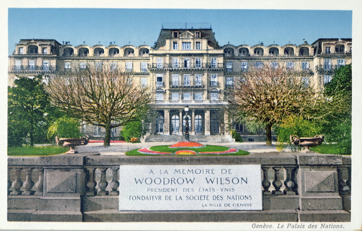 Ansichtkaart van het Palais des Nations in Genève, ansichtkaart c.1924 door Swiss School