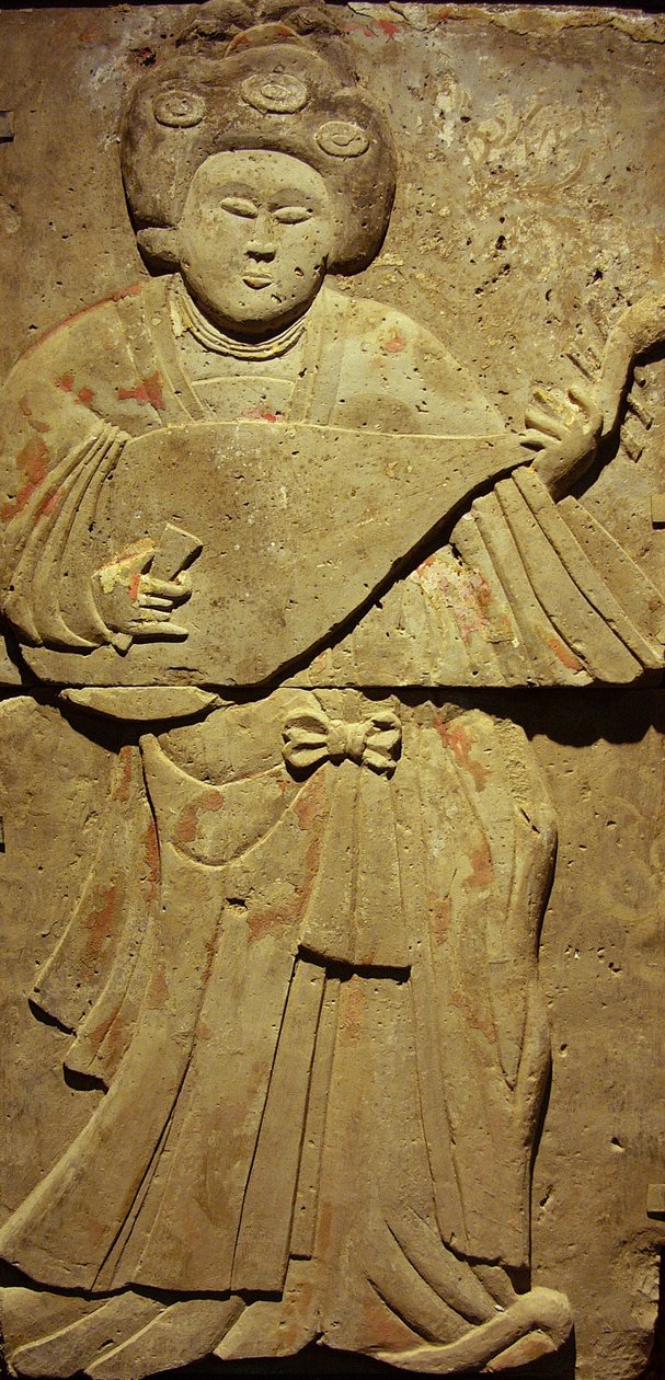 Terracotta stele met muzikant, Tang-dynastie (618-907), ontdekt in de provincie Shaanxi, Steles Forest Museum in Xian. Fotografie, Leonard de Selva, China, 2006. door Tang Dynasty Chinese School