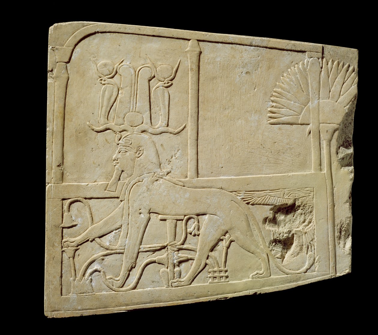 Reliëf met een lopende sfinx, 1069-715 v.Chr. door Third Intermediate Period Egyptian