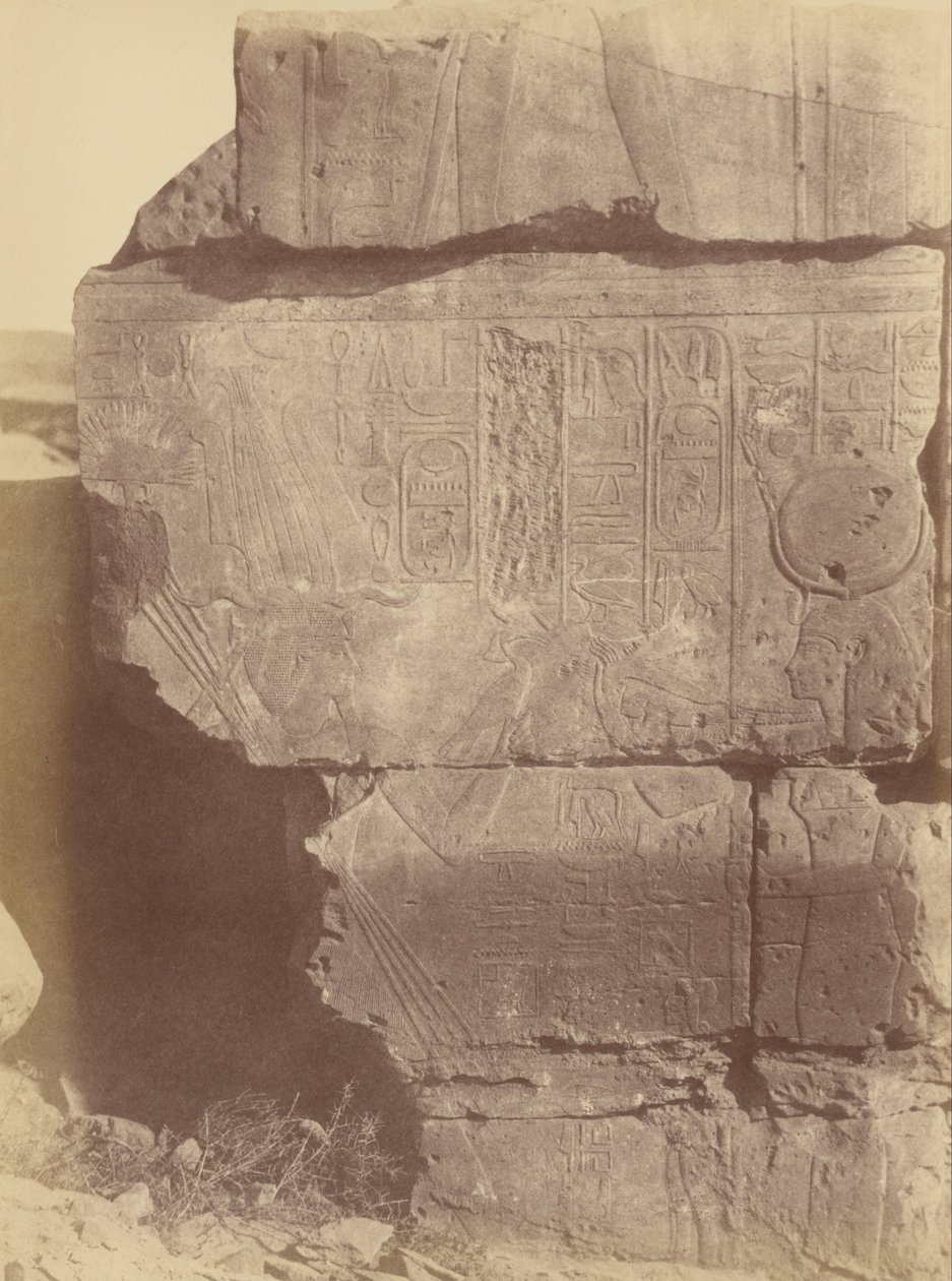 (Uitzicht op hiërogliefen en sculpturen, Karnak) door Théodule Devéria