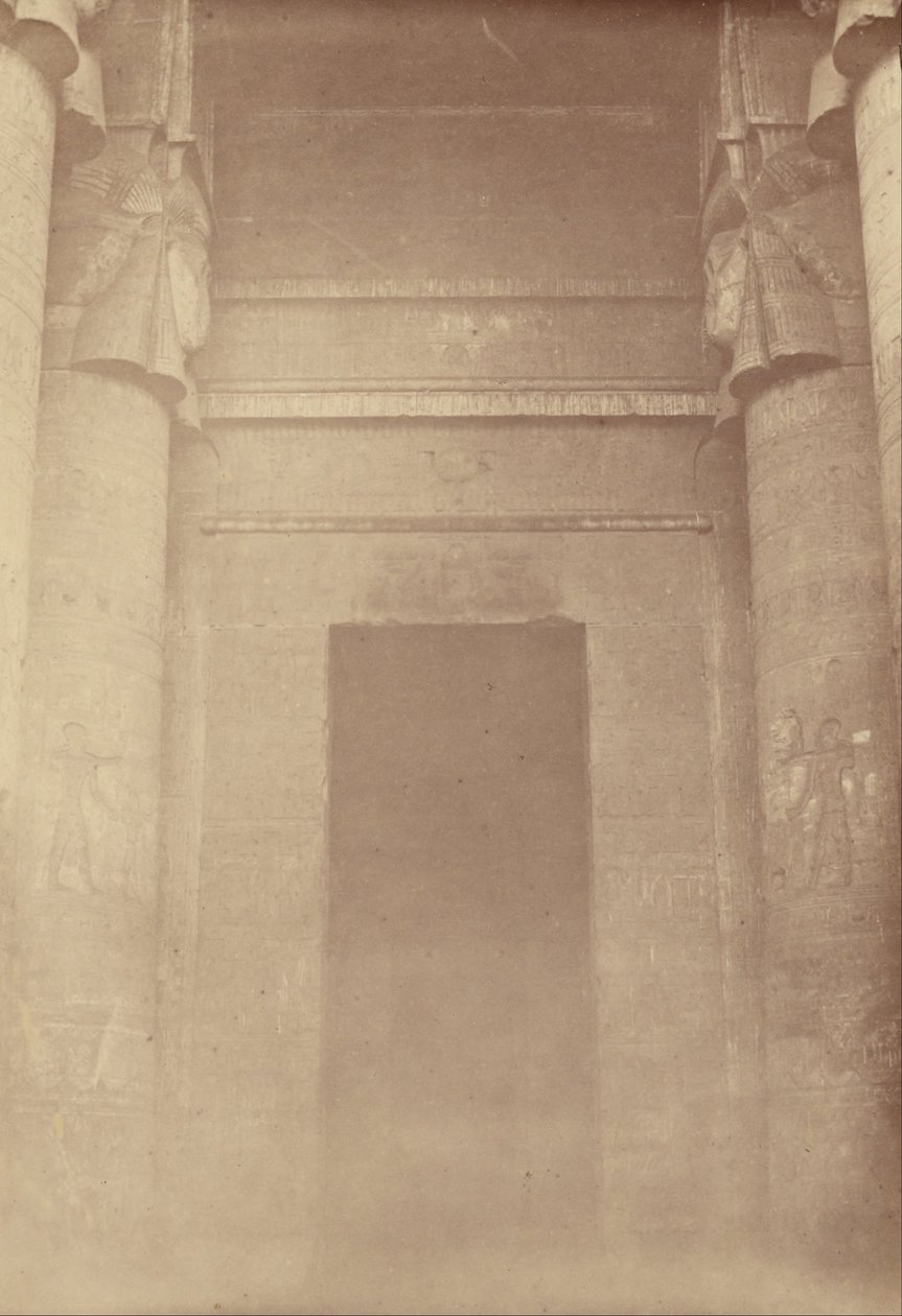 De Binnenste Ingang van de Tempel van Denderah door Théodule Devéria