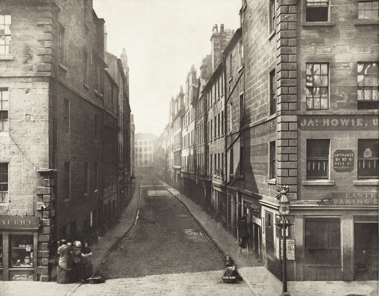 Bell Street vanaf High Street, nr. 14 door Thomas Annan