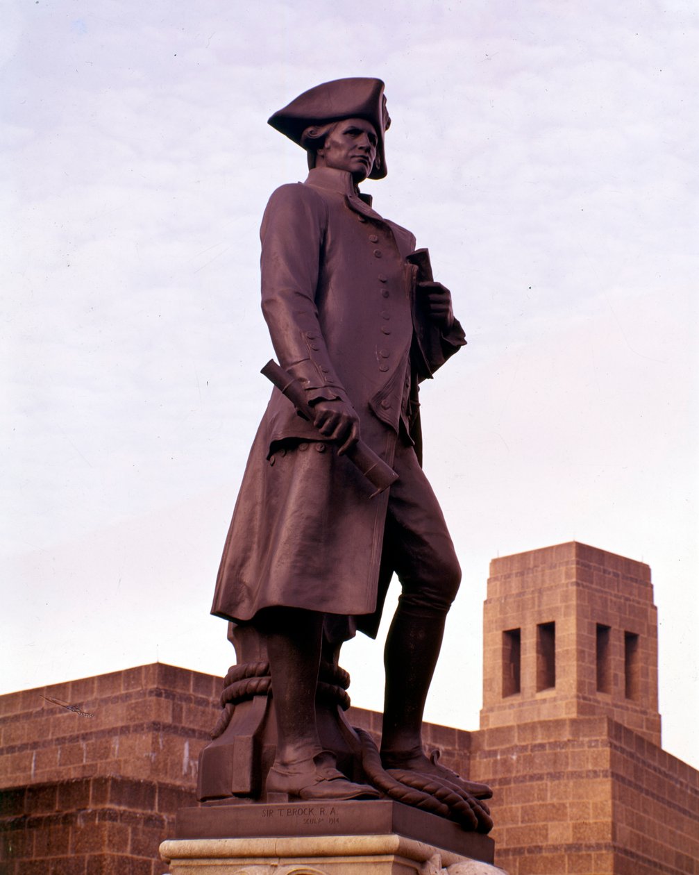 Standbeeld van Kapitein James Cook door Thomas Brock