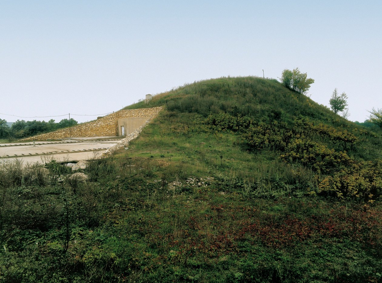Thracische tombe van Sveshtari, 3e eeuw v.Chr. (foto) door Thracian Thracian