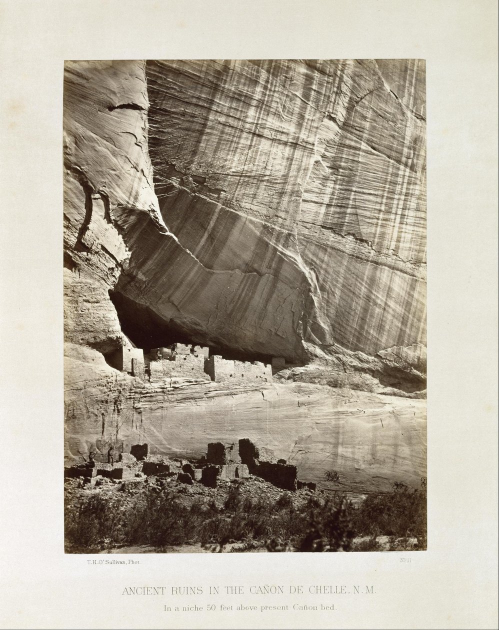 Oude Ruïnes in de Cañon de Chelle, N.M. (Territorium) door Timothy H. OSullivan