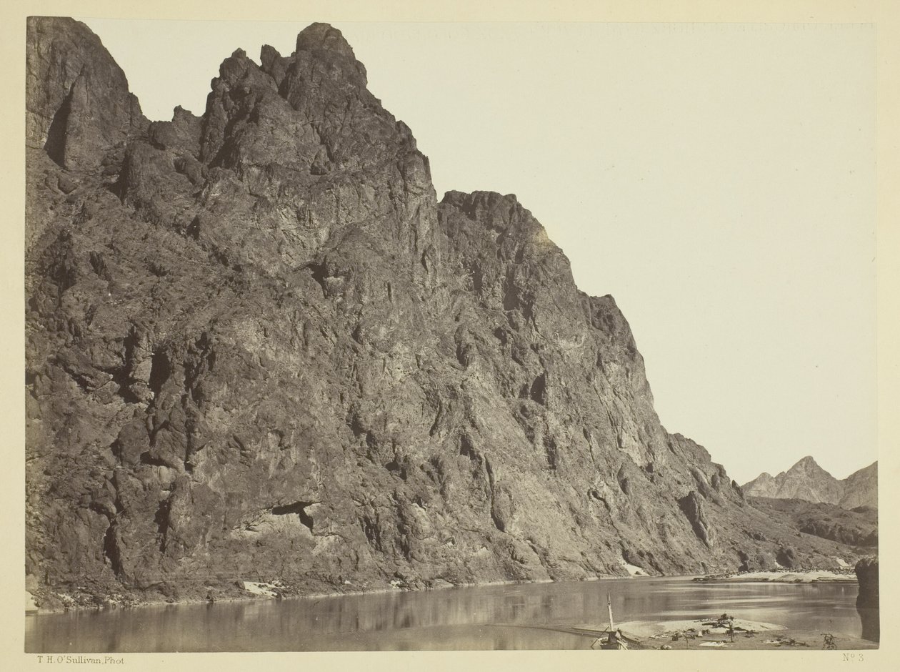 Bluf tegenover kamp Big Horn, Black Cañon, Colorado-rivier door Timothy O
