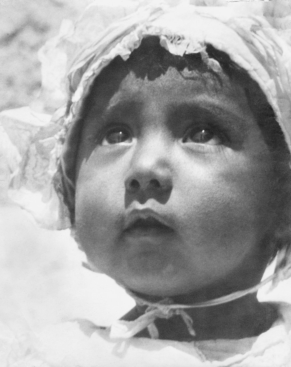Lupe Rivera Marin, Eerste dochter van Diego Rivera en Lupe Marin, Mexico-Stad, 1924 door Tina Modotti