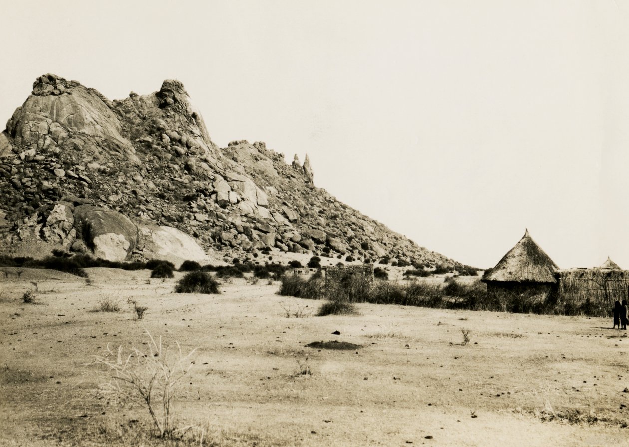 Hutten bij Gebel Sagadi, Soedan, foto door Ugo Monneret de Villard, ca 1930 door Ugo Monneret de Villard