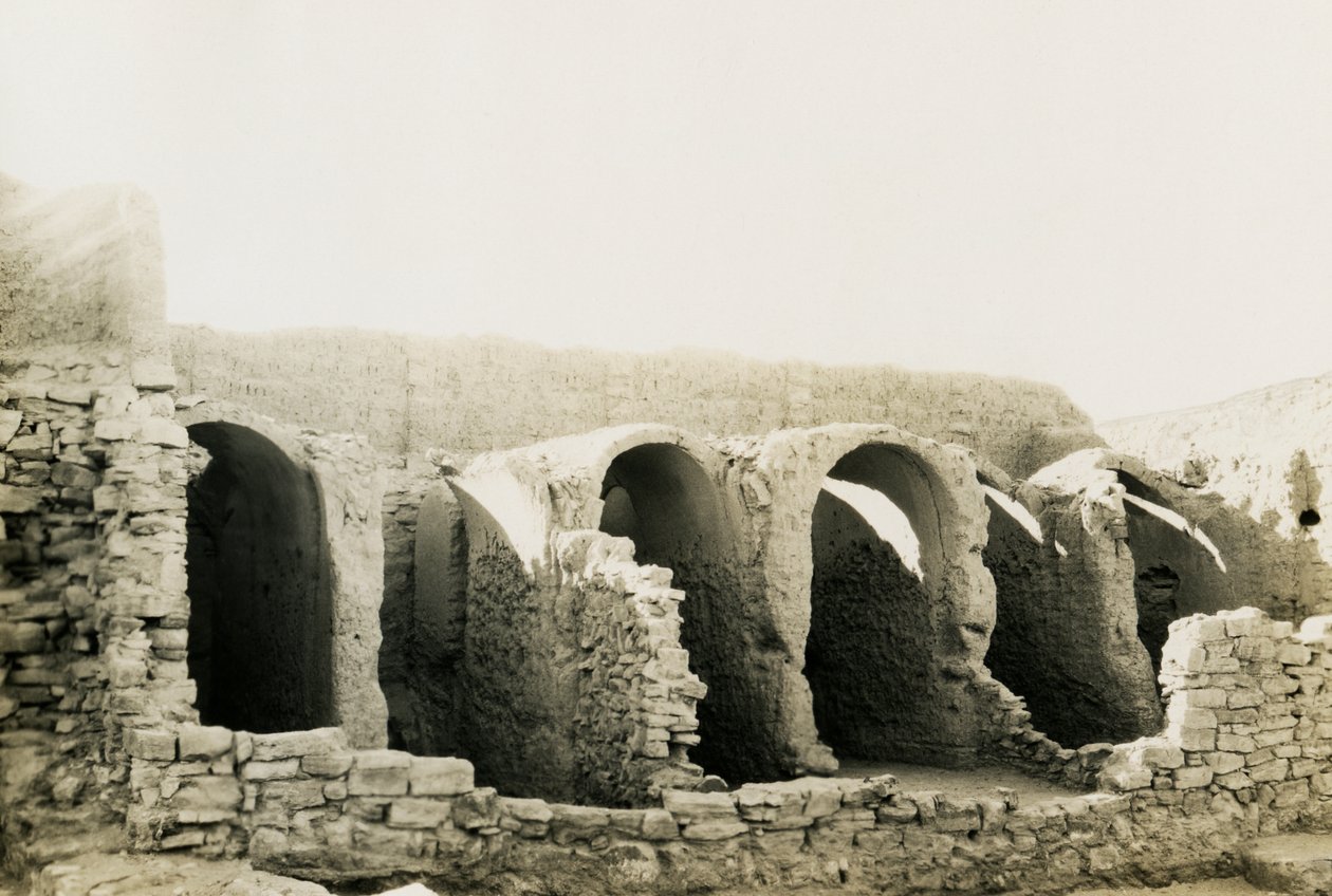 Interieur van het klooster van St Simeon, gebouwen 311-36, Aswan, Egypte, foto door Ugo Monneret de Villard door Ugo Monneret de Villard