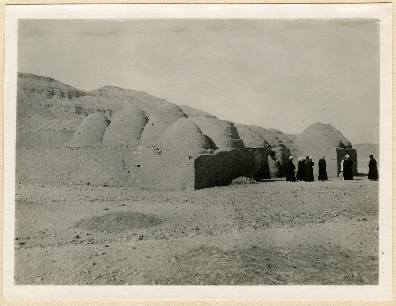 Klooster van de Heiligen Theodore en Acladio, Medinet Habu, Egypte, foto door Ugo Monneret de Villard door Ugo Monneret de Villard