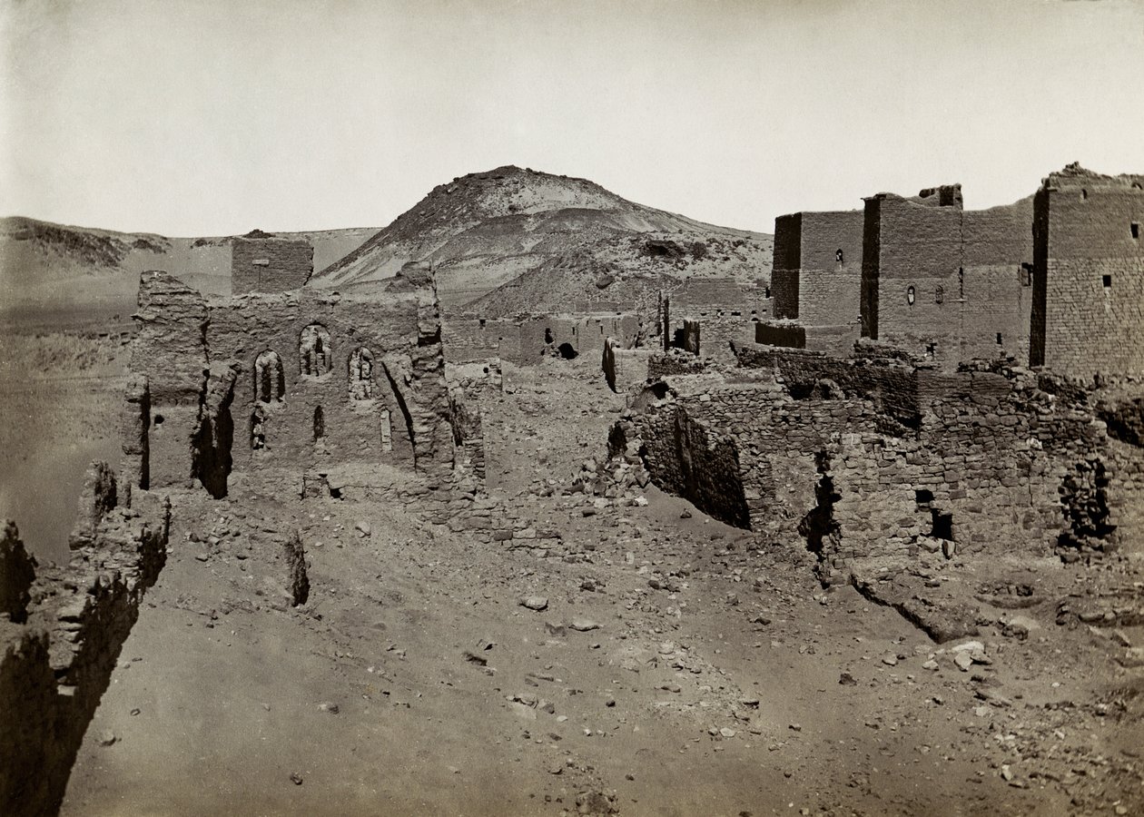 Klooster van St Simeon, gezien vanaf terrassengebied naar het zuidwesten, Aswan, Egypte, foto door Ugo Monneret de Villard door Ugo Monneret de Villard