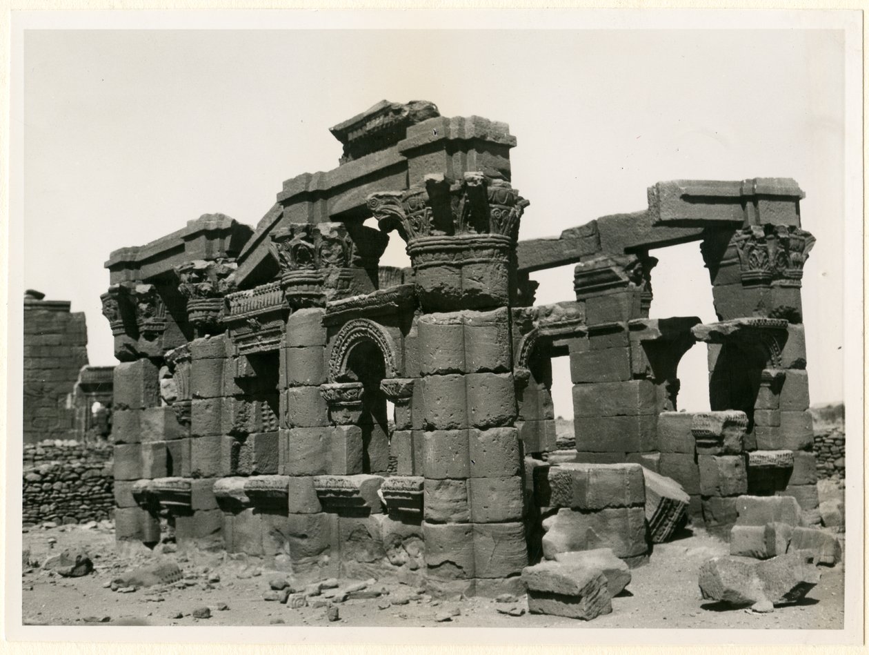Romeinse kiosk, Naqa, Soedan, foto door Ugo Monneret de Villard door Ugo Monneret de Villard