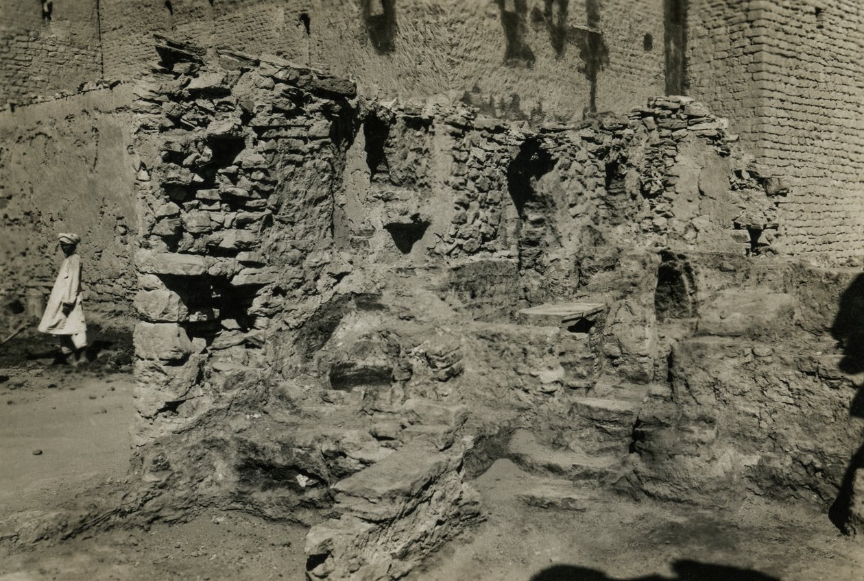 Ruïnes van de kerk in het klooster van St Simeon, Aswan, Egypte, foto door Ugo Monneret de Villard door Ugo Monneret de Villard