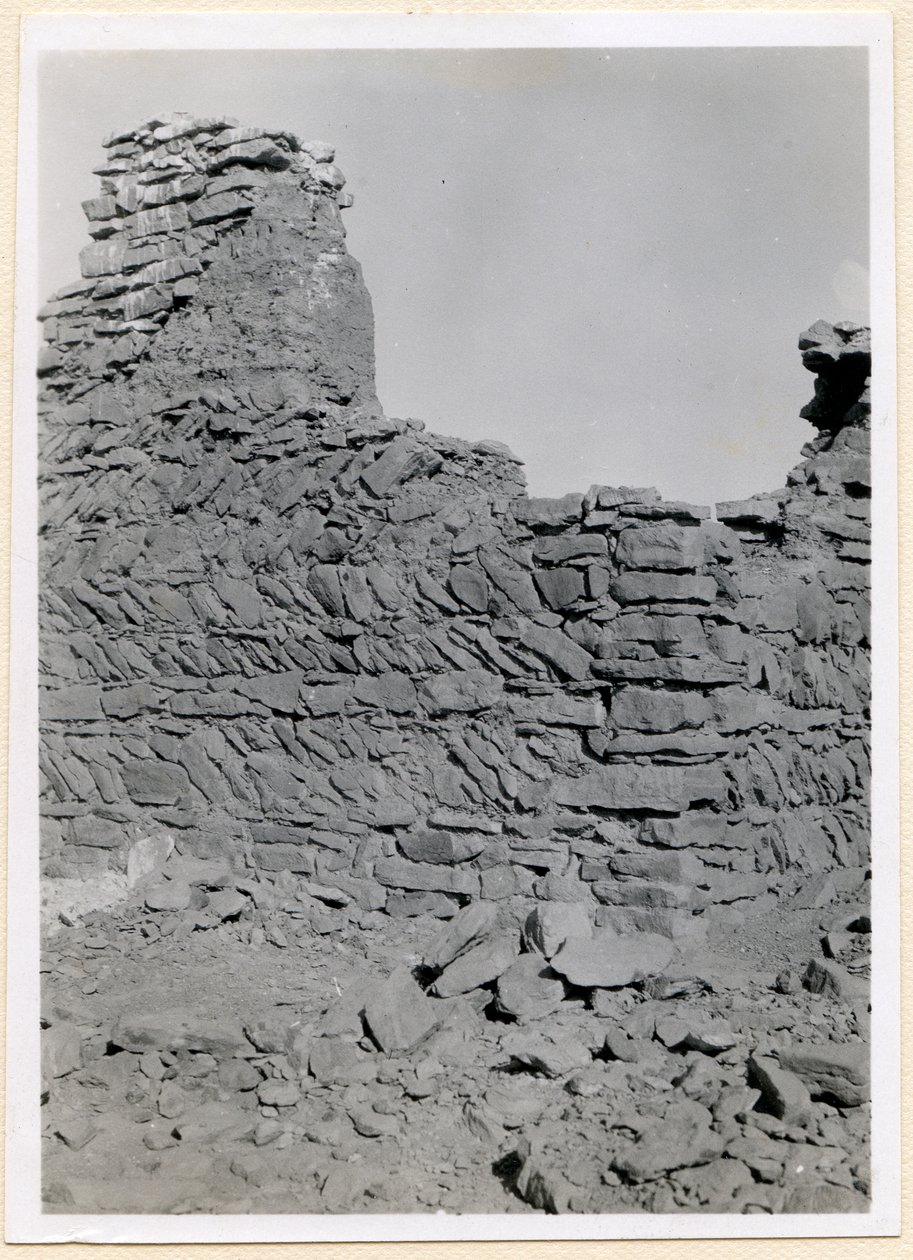 Ruïnes van de zuidelijke kerk, detail van metselwerk, Sabagura, Egypte, foto door Ugo Monneret de Villard door Ugo Monneret de Villard