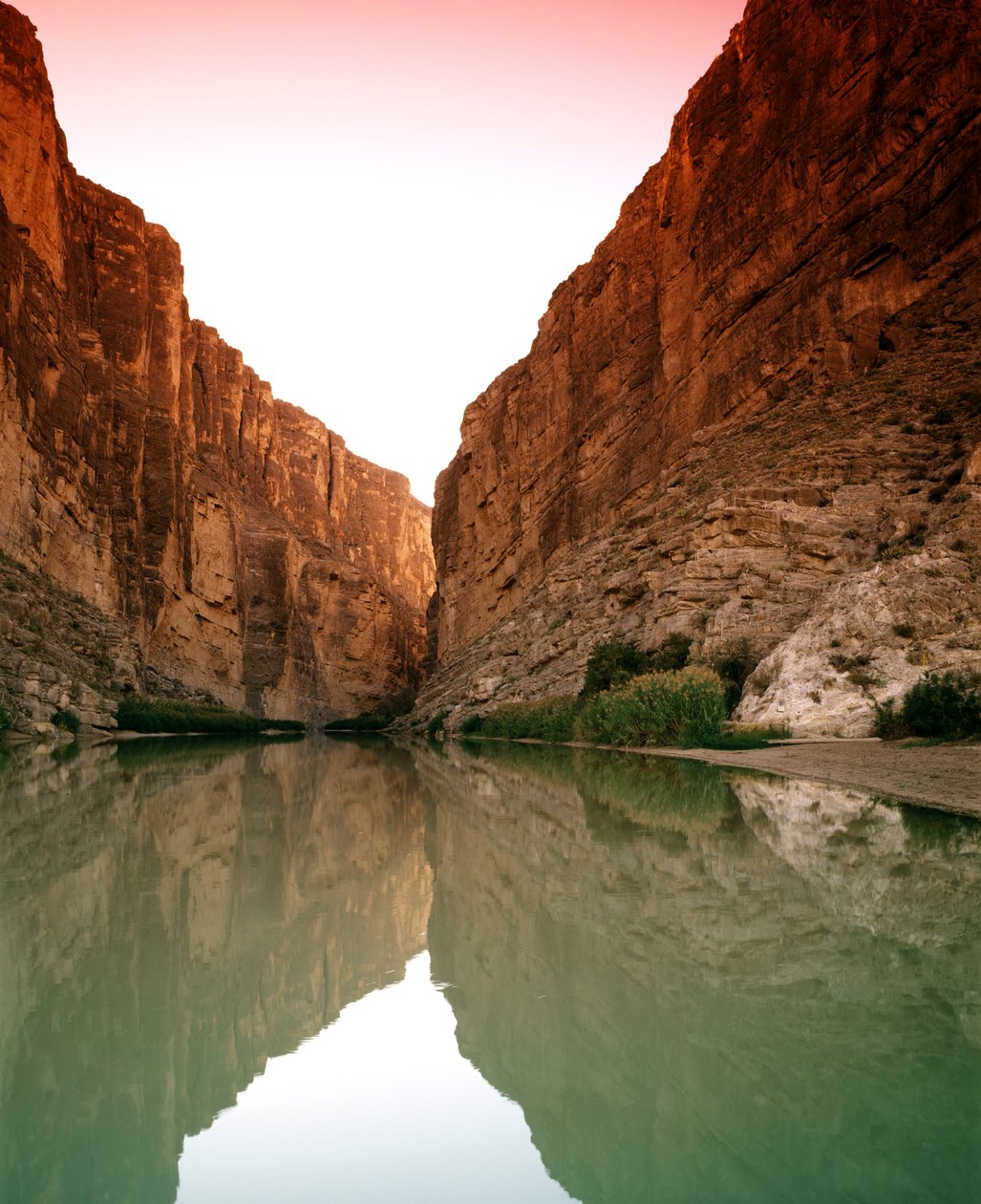 Kliffen boven de Rio Grande in Big Bend National Park, Texas door Unbekannt Unbekannt