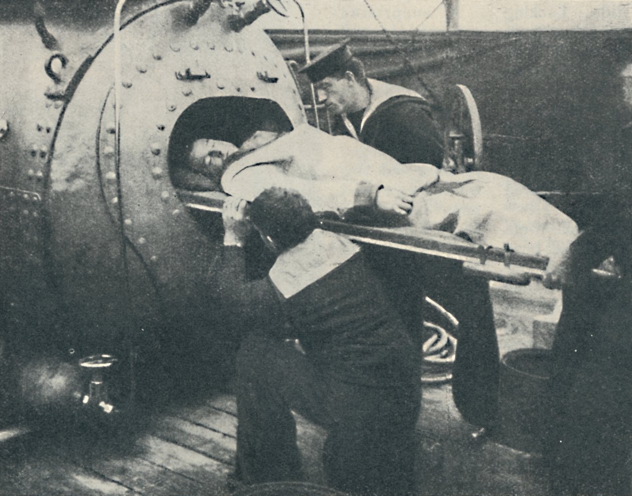 Een recompressiekamer, 1936 door Unbekannt