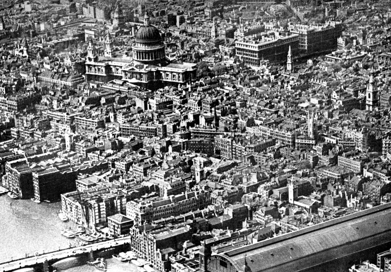 Luchtfoto van Londen, met de St. Paul