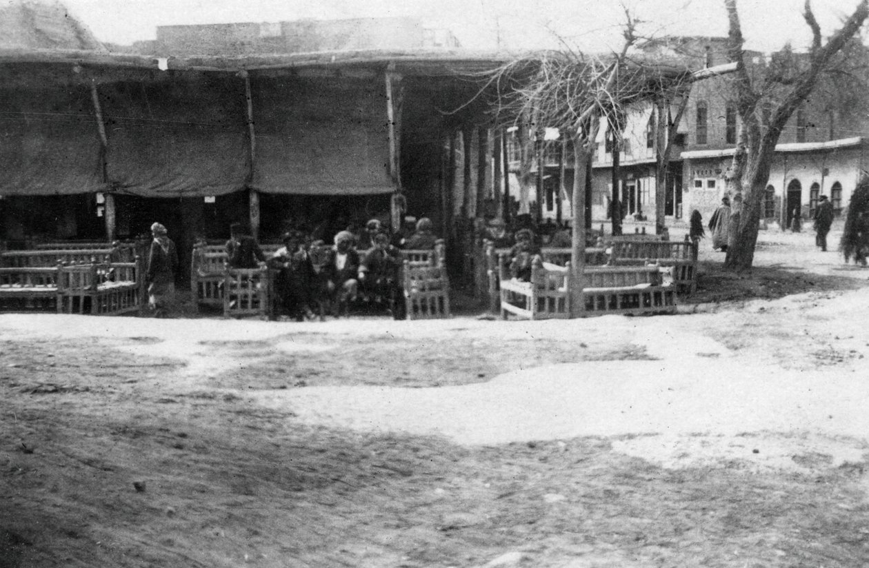 Arabisch koffiehuis, Bagdad, Mesopotamië, WOI door Unbekannt