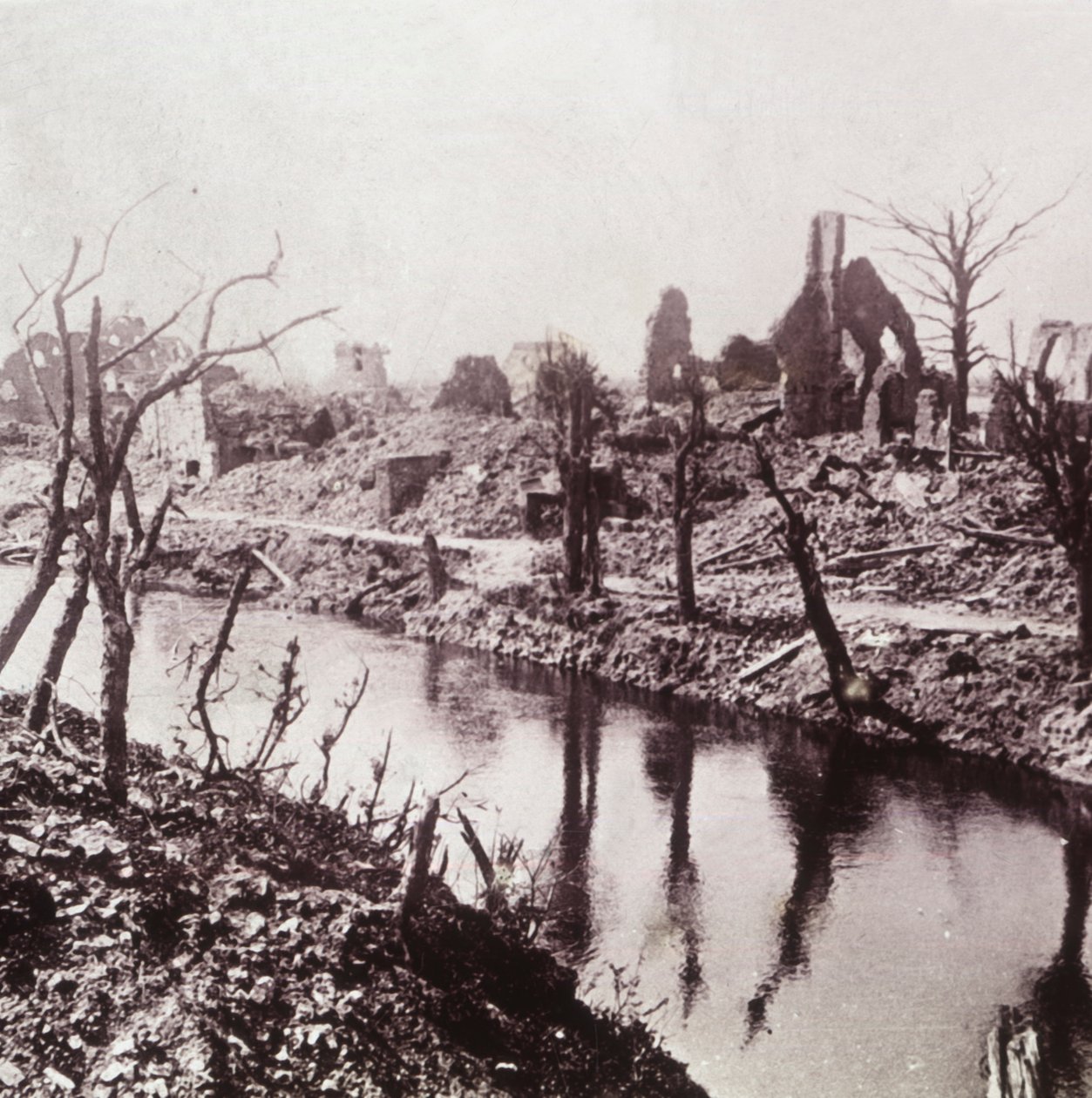 Oevers van de IJzer, België, ca. 1914-1918 door Unbekannt