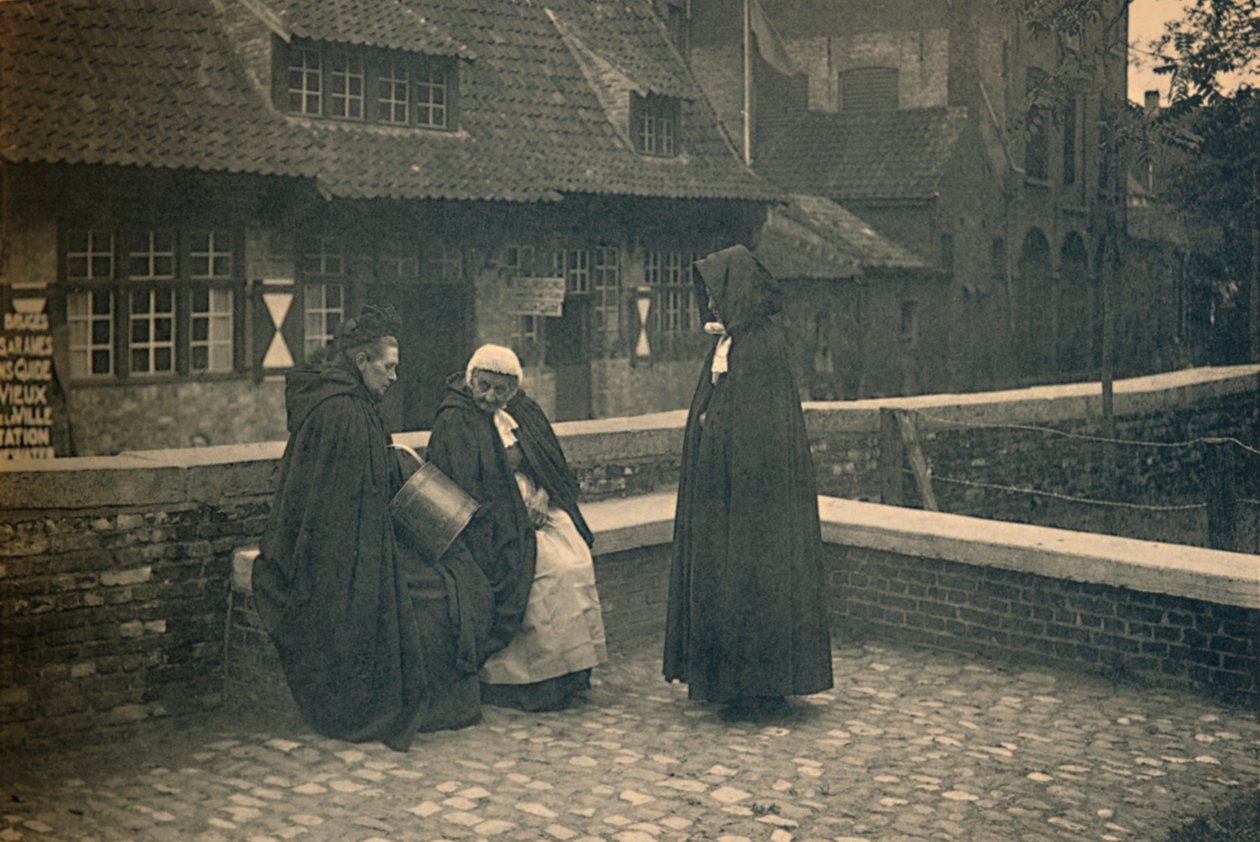 Achter de Gruuthuse. Typen van Brugge, ca. 1910 door Unbekannt