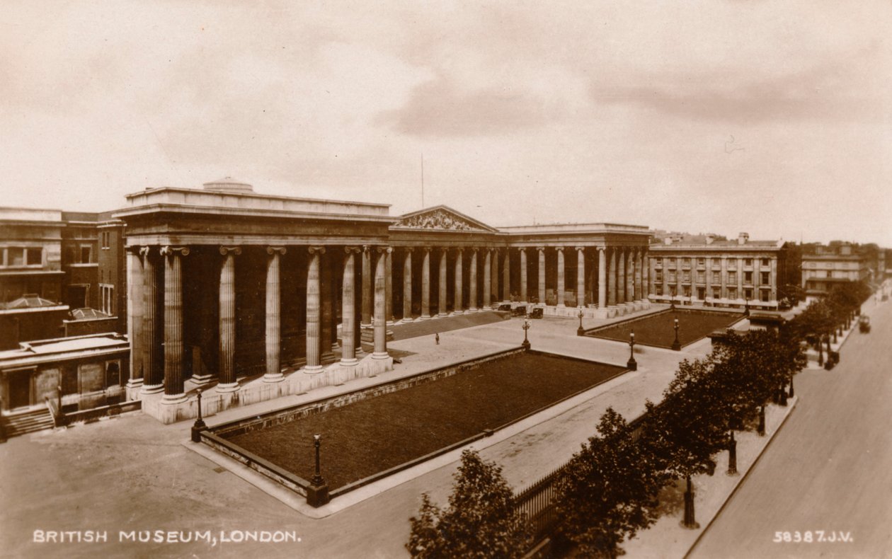 British Museum, Londen, c1920 door Unbekannt