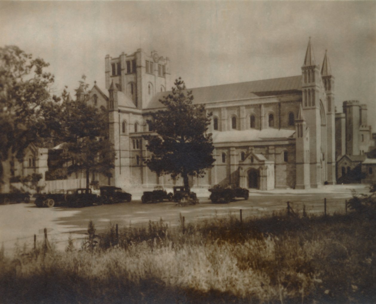 Buckfast Abbey Kerk, Noordzicht, eind 19e-begin 20e eeuw door Unbekannt