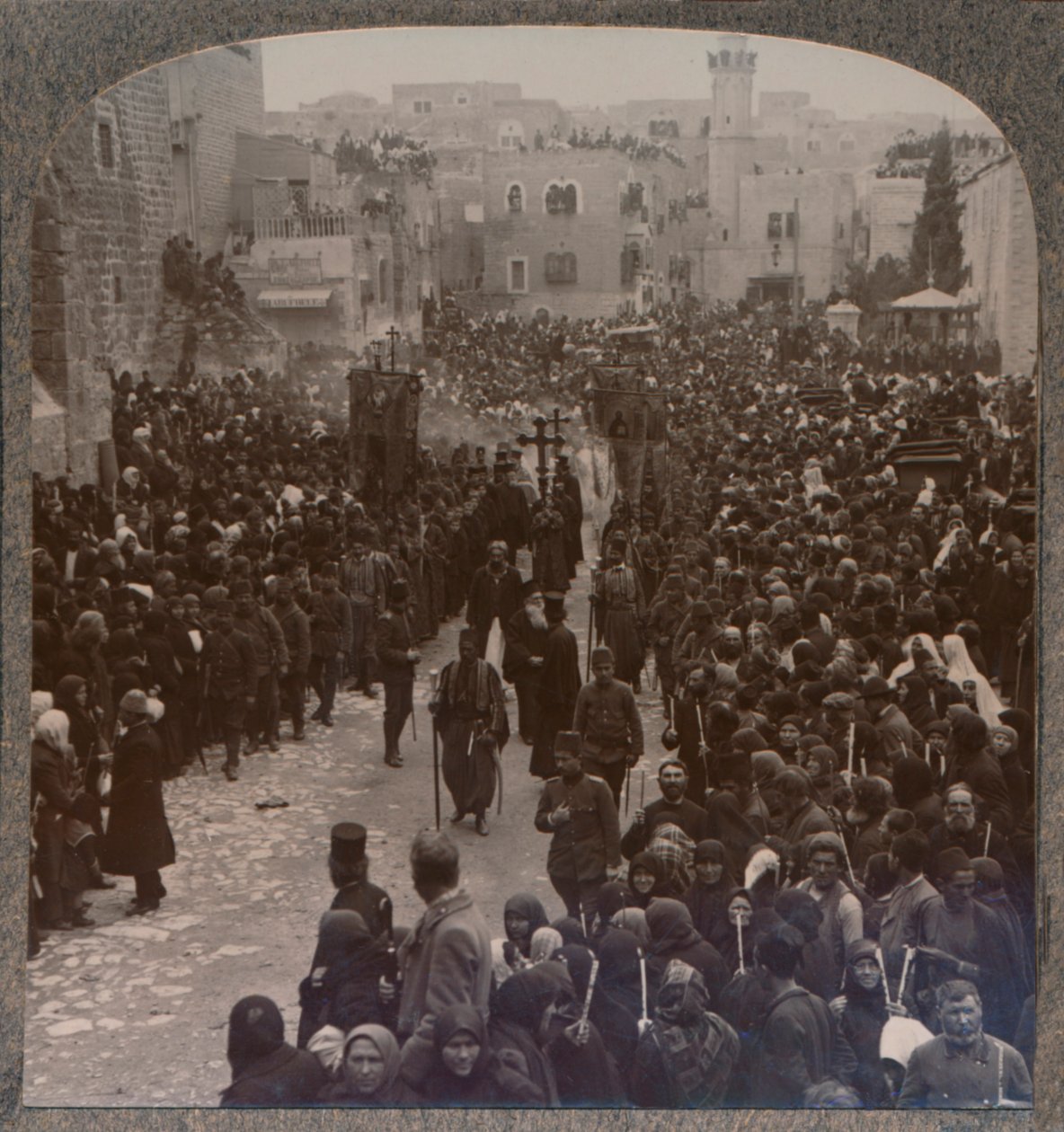 Kerstprocessie in Bethlehem, c1900 door Unbekannt