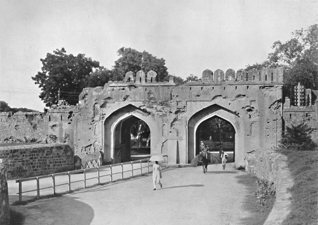 Delhi. De Kasjmirpoort, ca. 1910 door Unbekannt