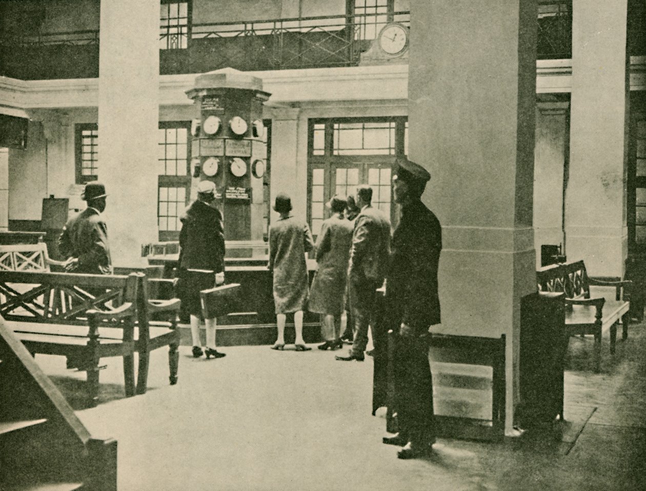 Inkomhal, London Air Station, 1927 door Unbekannt