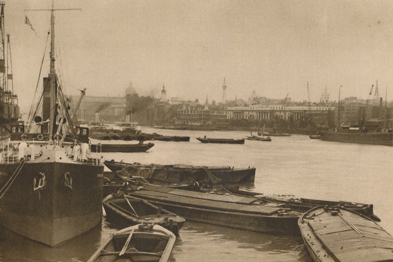 Trouwe schepen die Londens behoefte dienen: Het bassin van Custom House tot Billingsgate, ca. 1935 door Unbekannt