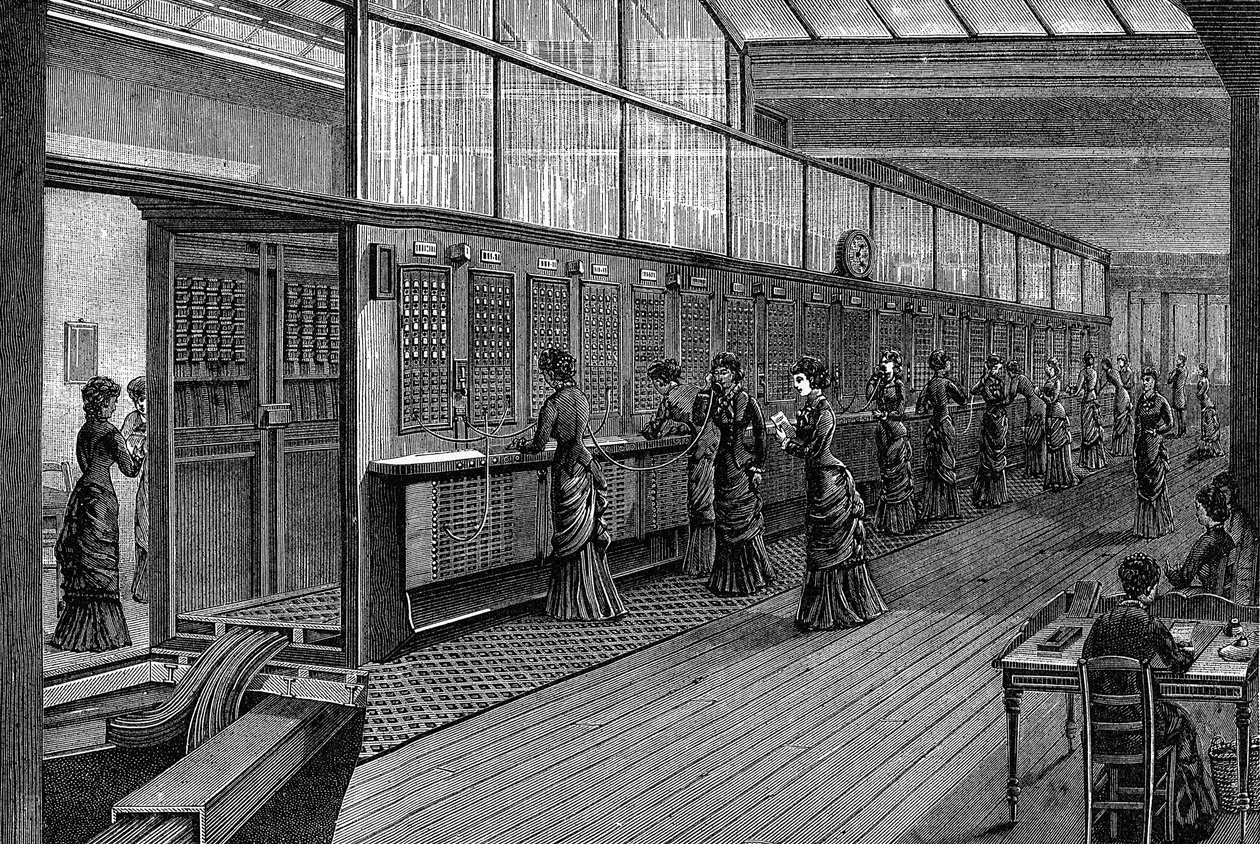 Vrouwelijke telefonisten bij de Centrale Telefooncentrale, Parijs, 1890 door Unbekannt