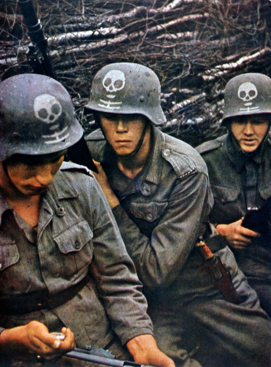 Finse soldaten van een infanterieregiment, 1943 door Unbekannt